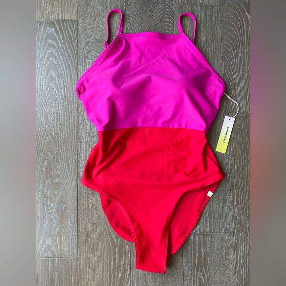 NWT Summersalt One Piece - Picture 1 of 6